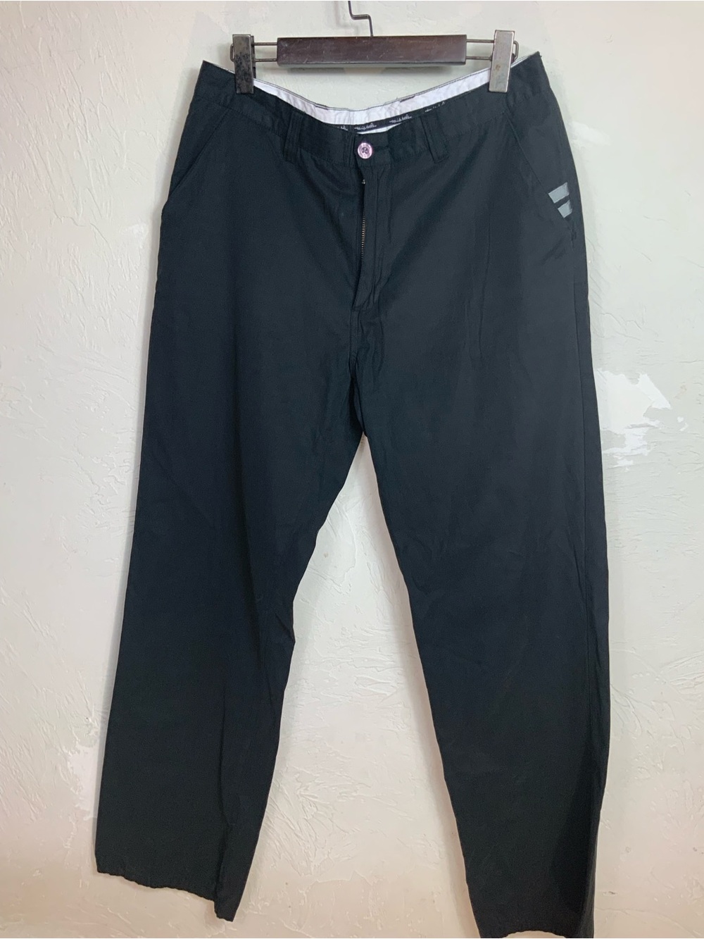 TravisMathew Mens Pants Size 34 Black Performance Golf Stretch Flat Front Casual